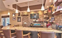 Lakefront Luxury Retreat at Crystal Lake– Fire Pit• Fern Hall• hiking• Game Room