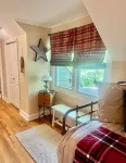 Beautiful Historic Farmhouse Style Cottage min. to Downtown Boone, Watauga River