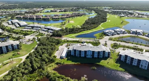 Stunning Resort Style Community Condo - Golfers dream