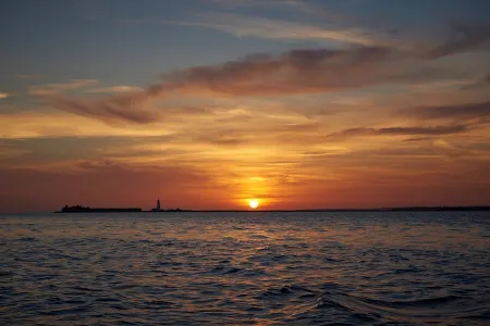 Fabulous Coastal Cottage on the Edge of a Woodland Nature Reserve, Yarmouth IOW