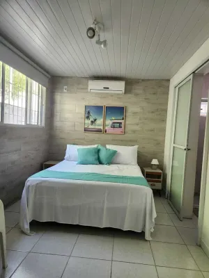 Azorean house by the sea in Florianópolis Hotel di Santo Antônio de Lisboa