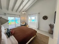 2 Beachfront Houses for Groups Hotel a 