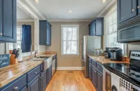 New Charming 2-bedroom place in Great Waters!