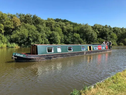 Narrowboat - Sleeps 10 - Raki Raki - 69ft Hotels in Middlewich