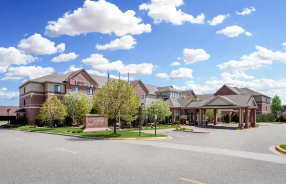 明尼阿波利斯楓林希爾頓花園酒店