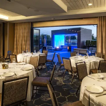 Hilton Garden Inn Redmond Seattle Отели в г. Редмонд