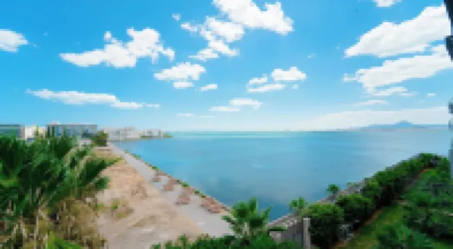 Infinity View: Spacious 3 bd with Lake View