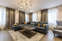 Luxury Downtown Hotel Apartment - 3 Bedrooms