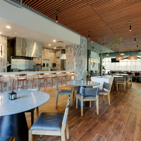 The Chattanoogan Hotel, Curio Collection by Hilton