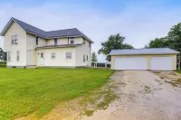 Marion Retreat w/ Patio, Grills & Fire Pit - 2 estrellas
