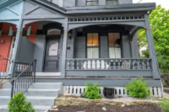 Spacious 5-bedroom house in Covington- minutes from Downtown Cincy