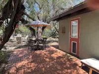 2 Bedroom Home on 10.5 Acre Guest Ranch with Full Kitchen! Hotels in Tanque Verde