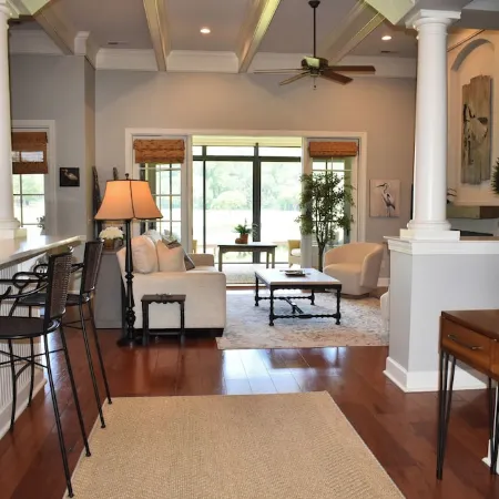Live Oaks Cottage - Golf Course Views & Lowcountry Charm in Bluffton, SC
