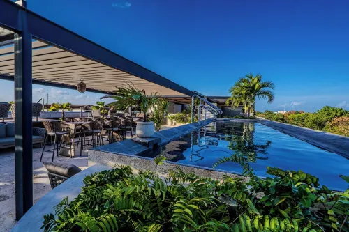 2BR GROUND floor: Pool, Hot tub, Big Gym, Beach Access LUX AWA Playacar