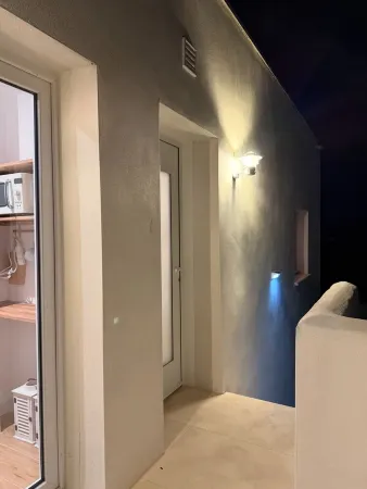 Elegant Apt between sea, ponds and nature, 5 minutes from beaches, direct access to streetcar.