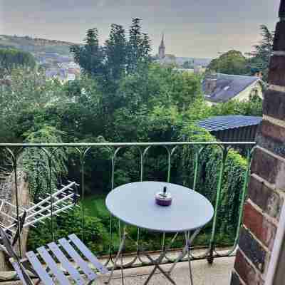 Superbe Studio 2 Face Gare, Wifi Gratuit, Belle Vue sur Ville, Proche Commodités Others