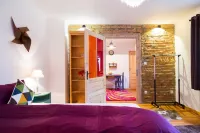 SUNNY ROOMS. SOFT BEDS