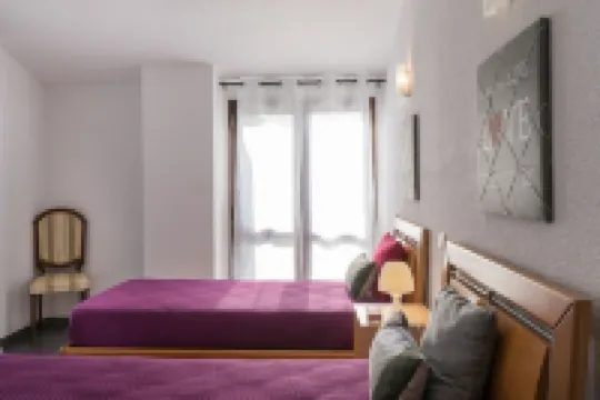 Quentao Orange Villa, Quarteira, Algarve