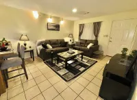 Charming 2-bedroom unit centrally located near the heart of downtown Greensboro