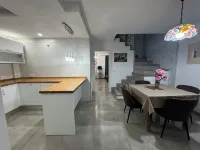 CENTRAL FAMILY HOUSE Hotel a La Linea de la Concepcion