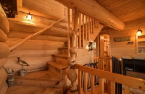 Stunning Oceanfront Log Home w/Glacier & Spit View