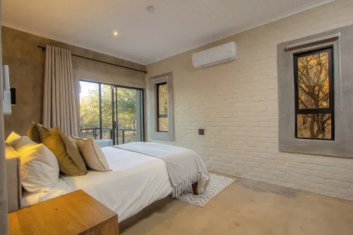 MRLTH. Luxury Safari Villa - Kruger National Park