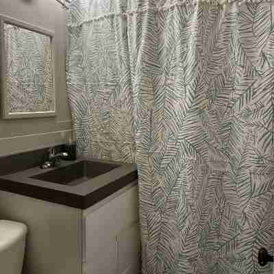 Cozy Hideaway next to Downtown Cheyenne, CRMC Rooms