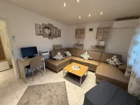 Cozy 2 X Room, Kitchen Bathroom Apartment in the Karl Marx Siedlung in Worms Ground Floor