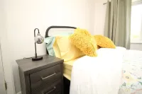 Stunning Service Accommodation, Ideal Location Ashby Scunthorpe Sleeps upto 5 Отели в г. Сканторп