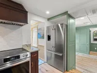 The Williams - luxe 2-bedroom cottage w/onsite parking in downtown Jacksonville Hotels in Jacksonville