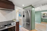 The Williams - luxe 2-bedroom cottage w/onsite parking in downtown Jacksonville