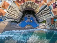 BEACHFRONT 2 BEDROOM CONDO IN LAS GAVIAS RESORT - Sleeps 6