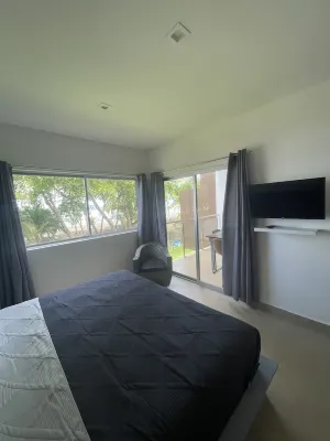 NEW OCEAN FRONT CONDO 2BR 2BATH full amenities Hotel a Bejuco