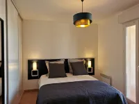 Apartment in L'île-Rousse, large T2, sea view, air conditioning, wifi