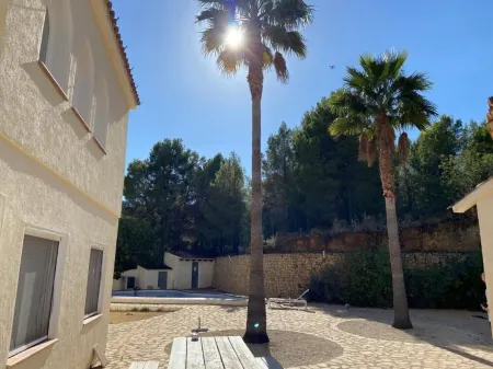 Villa Altea 2 Pools - 24 Persons Отели в г. Кальоса-де-Энсаррья