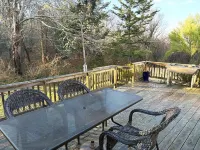 Walk to Beach/Close to Town and Restaurants, 3-bedroom house in Brewster with AC
