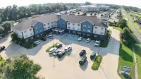 Sonesta Simply Suites Lafayette Airport Hotels in Broussard