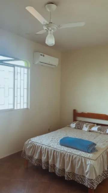 Cozy, spacious, with a hot tub and air conditioning