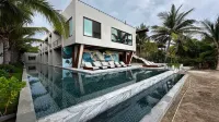Charming Ocean line studio with largest pool in beautiful Troncones