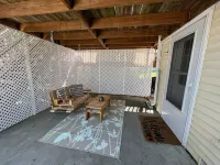 Adorable in-law studio w/private entrance-Minutes to downtown, 5 miles to beach! 韋斯特利住宿飯店