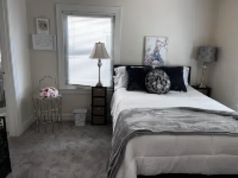 Charming 1-bedroom cottage in Oakland with WiFi, AC