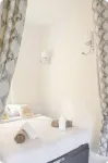 Apartment cannes center ville 5 min de la croisette Hotels in Pointe Croisette