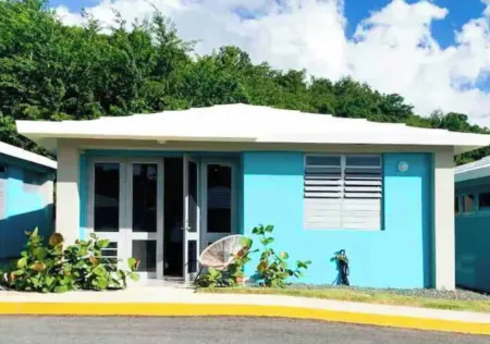 LaLolitaVilla - Steps away from Playa Buye!