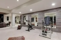 Exquisite 3+ Million Dollar Estate – A Lux Retreat Hotels in Rocky View County