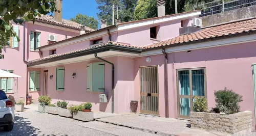 Casa Rosa - In the heart of Teolo (Padua) Hotels in Teolo