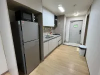 Charming Spacious Apartment in Clark Freeport Zone with Kitchenette & Balcony