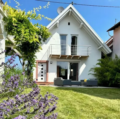 Wine and forest, cozy vacation home with outdoor sauna and a big garden Hotels in Landau