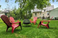 3 minute walk to nature trail Hotels near Albion Falls