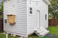 The Tiny Oasis: Luxe Stay with Deck & Private Pool