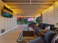 Long Beach Bungalow-3Br/2 bath Hotels in Long Beach